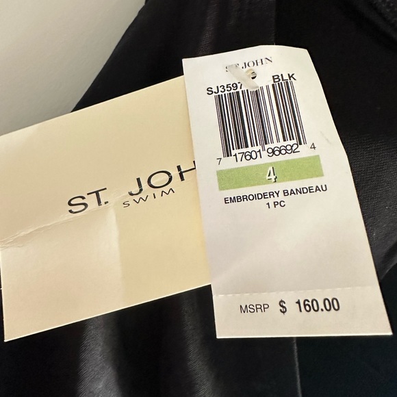 St. John swim EMBROIDERY BANDEAU
1 PC new with tags! Size 4 - Picture 6 of 6